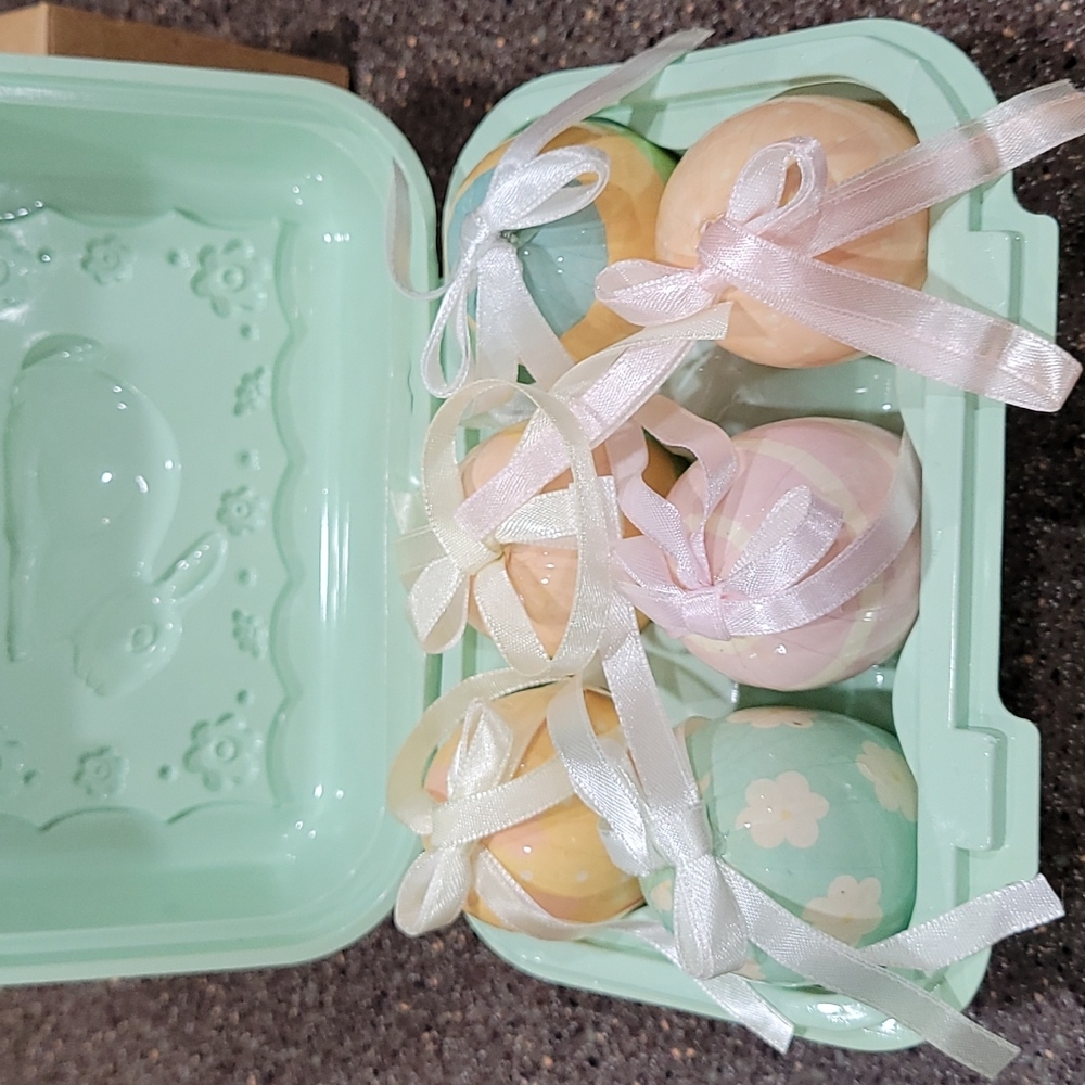 AVON Easter Eggs Collectible Carton yr 2000 Decorative Hang on tree Basket 6pc